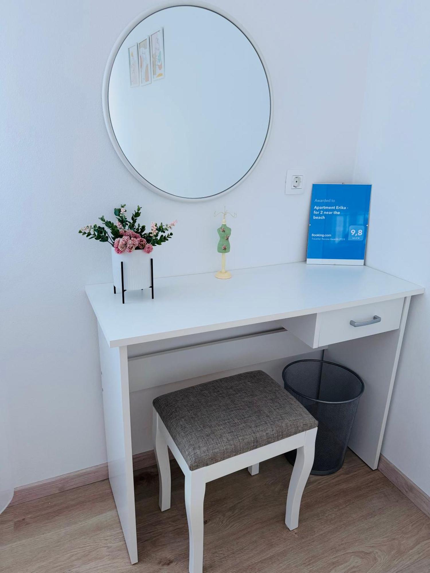 Apartment Erika - For 2 Near The Beach Πούλα Εξωτερικό φωτογραφία